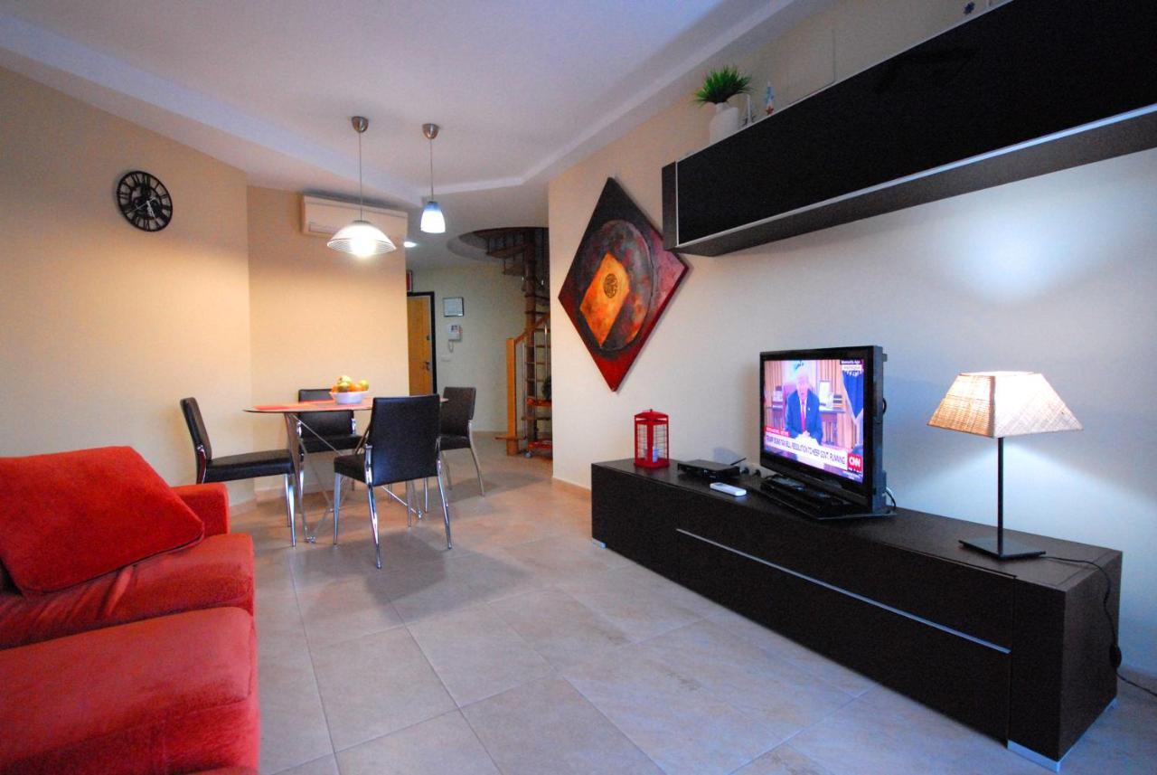 Apartmán Bonito Atico Con Aire Acondicionado,Piscina Comunitaria, Parking Y Wifi Peñíscola Pokoj fotografie